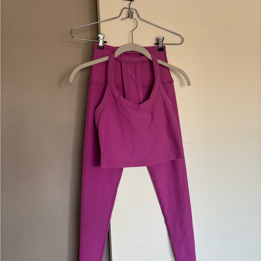 Beyond Yoga Spacedye set in Sunset Violet - only worn once!